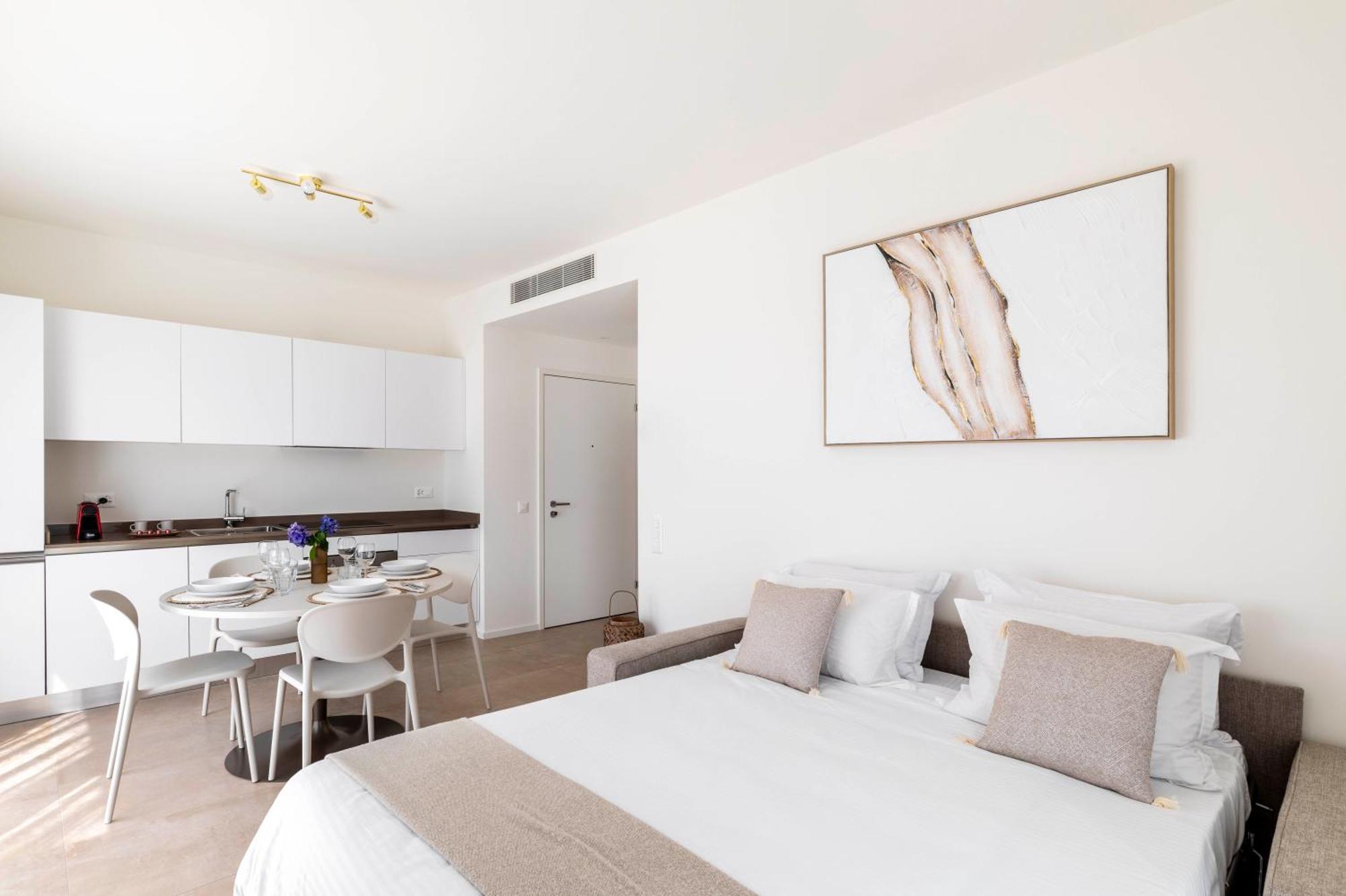 Regalia Suites - Free Parking Lugano Dış mekan fotoğraf