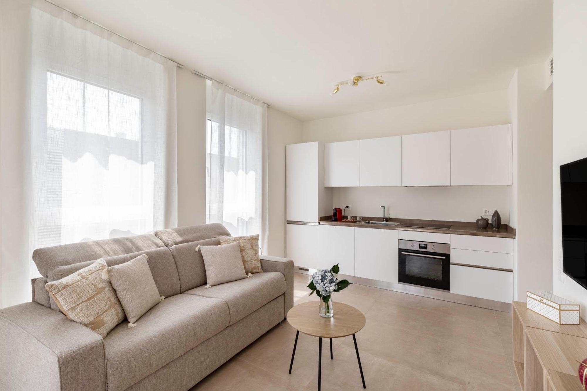 Regalia Suites - Free Parking Lugano Dış mekan fotoğraf