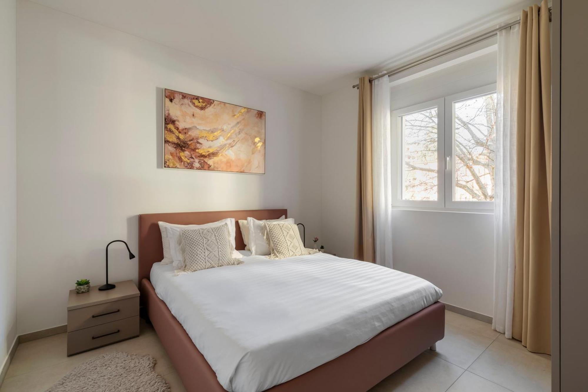 Regalia Suites - Free Parking Lugano Dış mekan fotoğraf